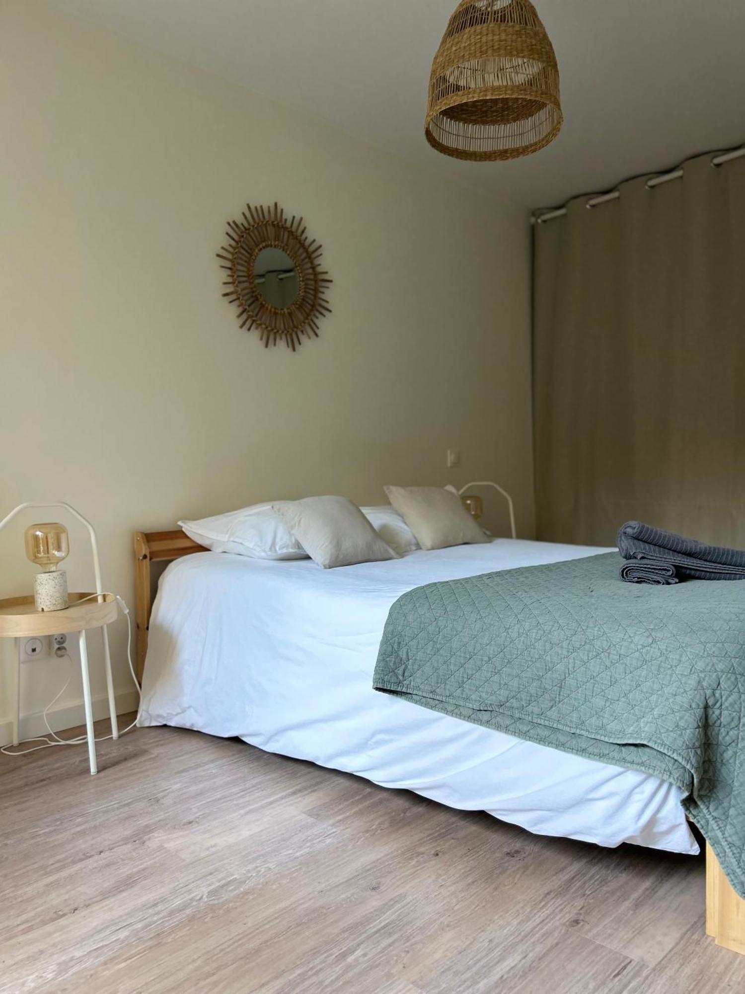 Le Patio : Appartement Chic 3 Chambres Au Coeur De Pau Buitenkant foto