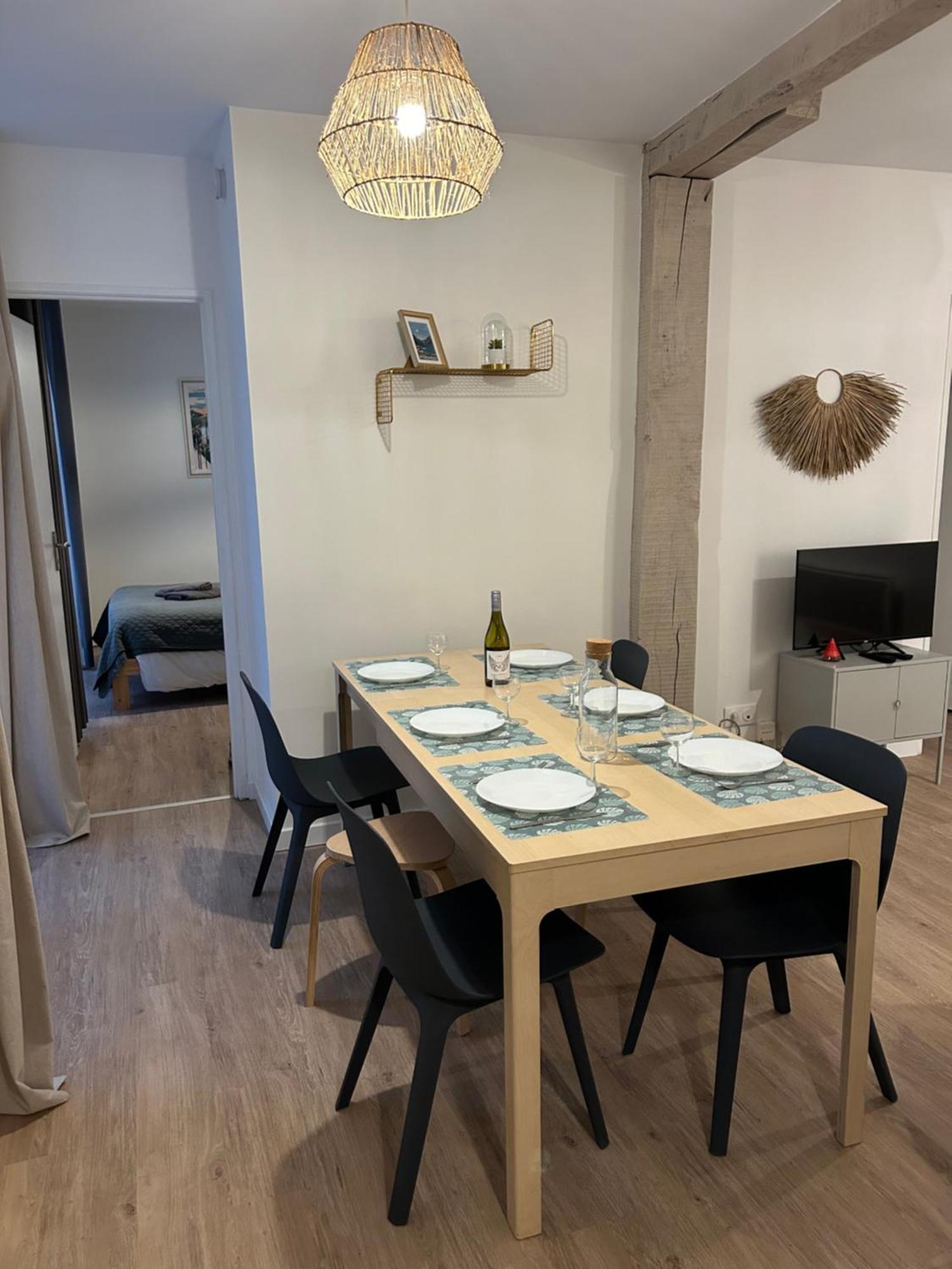 Le Patio : Appartement Chic 3 Chambres Au Coeur De Pau Buitenkant foto